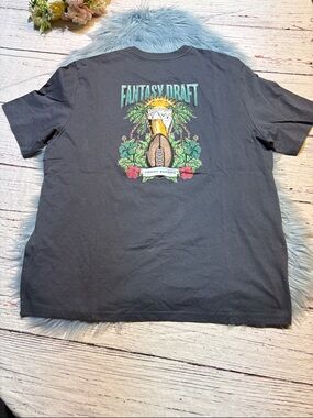 NWT Tommy Bahama Charcoal Tee with Tropical 'Fantasy Draft' Back Graphic Sz L